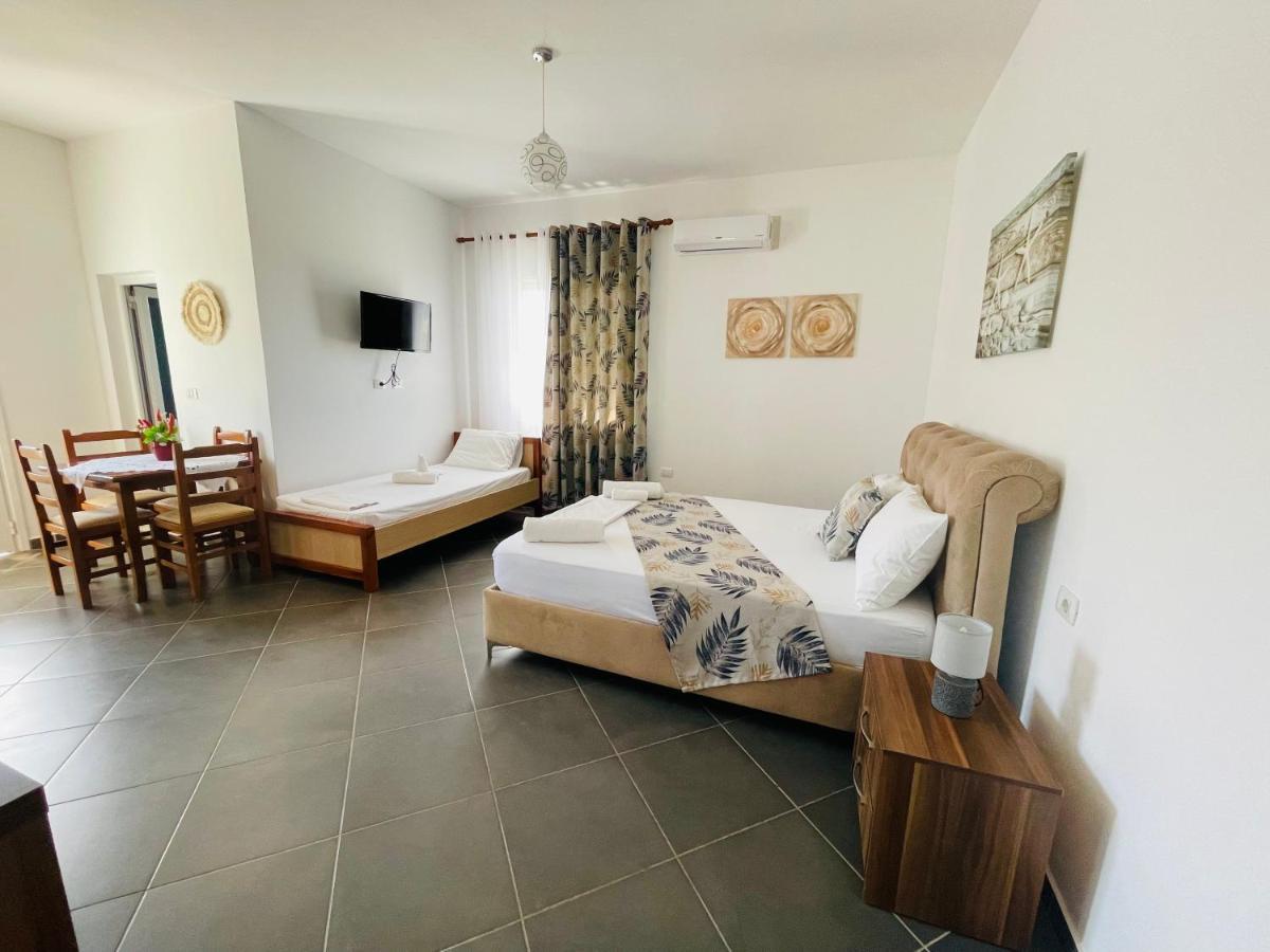 Kred Hotel Orikum Kültér fotó