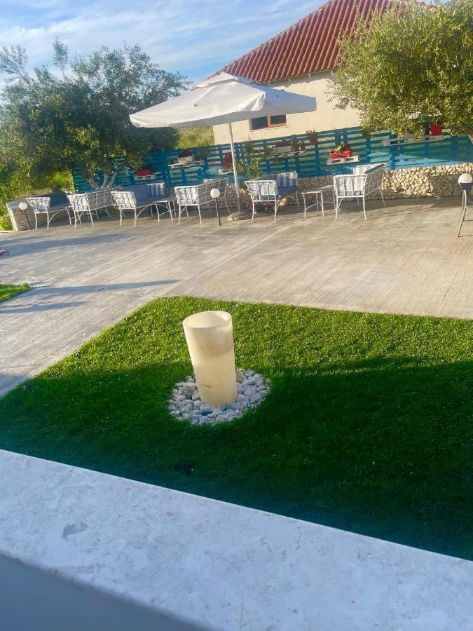 Kred Hotel Orikum Kültér fotó