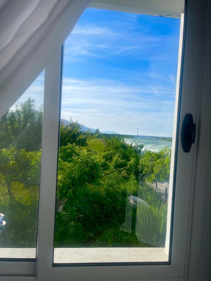 Kred Hotel Orikum Kültér fotó